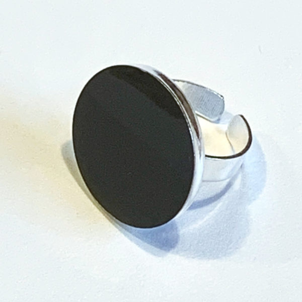 adjustable black concrete ring