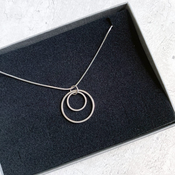 gift boxed circles pendant in steel
